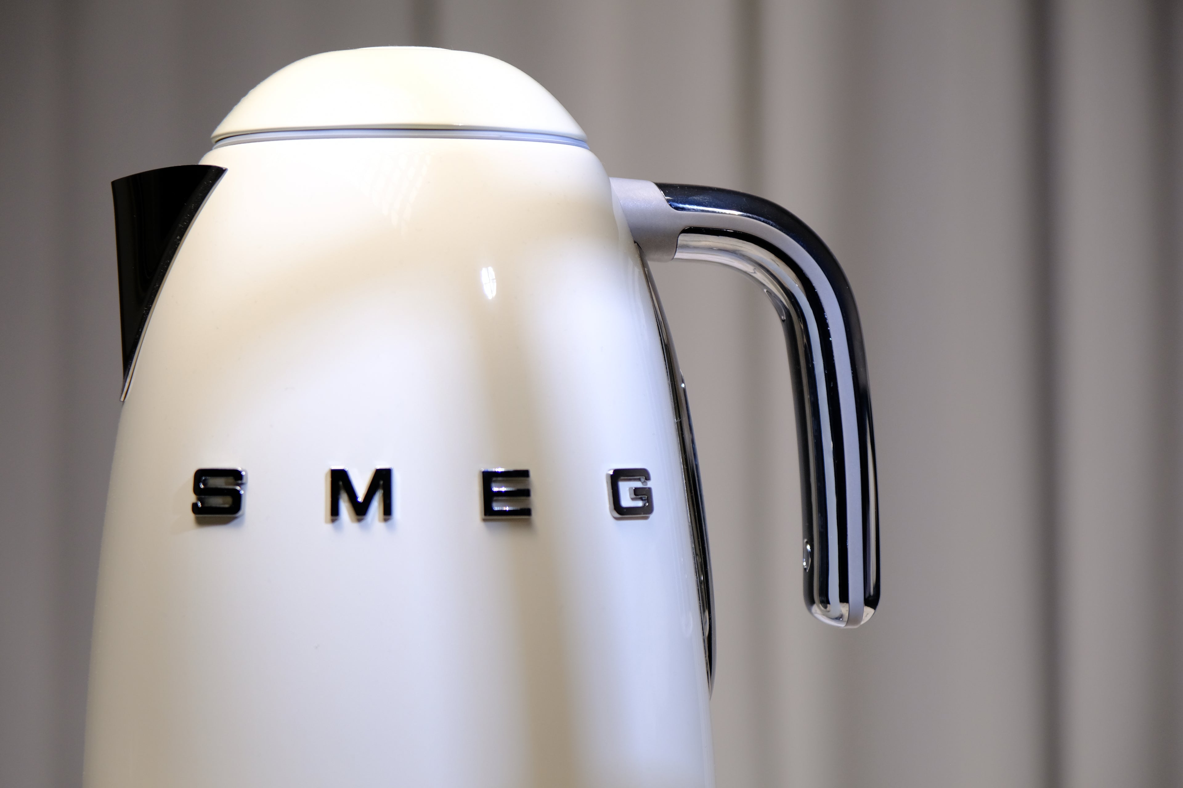 SMEG Electric Kettle