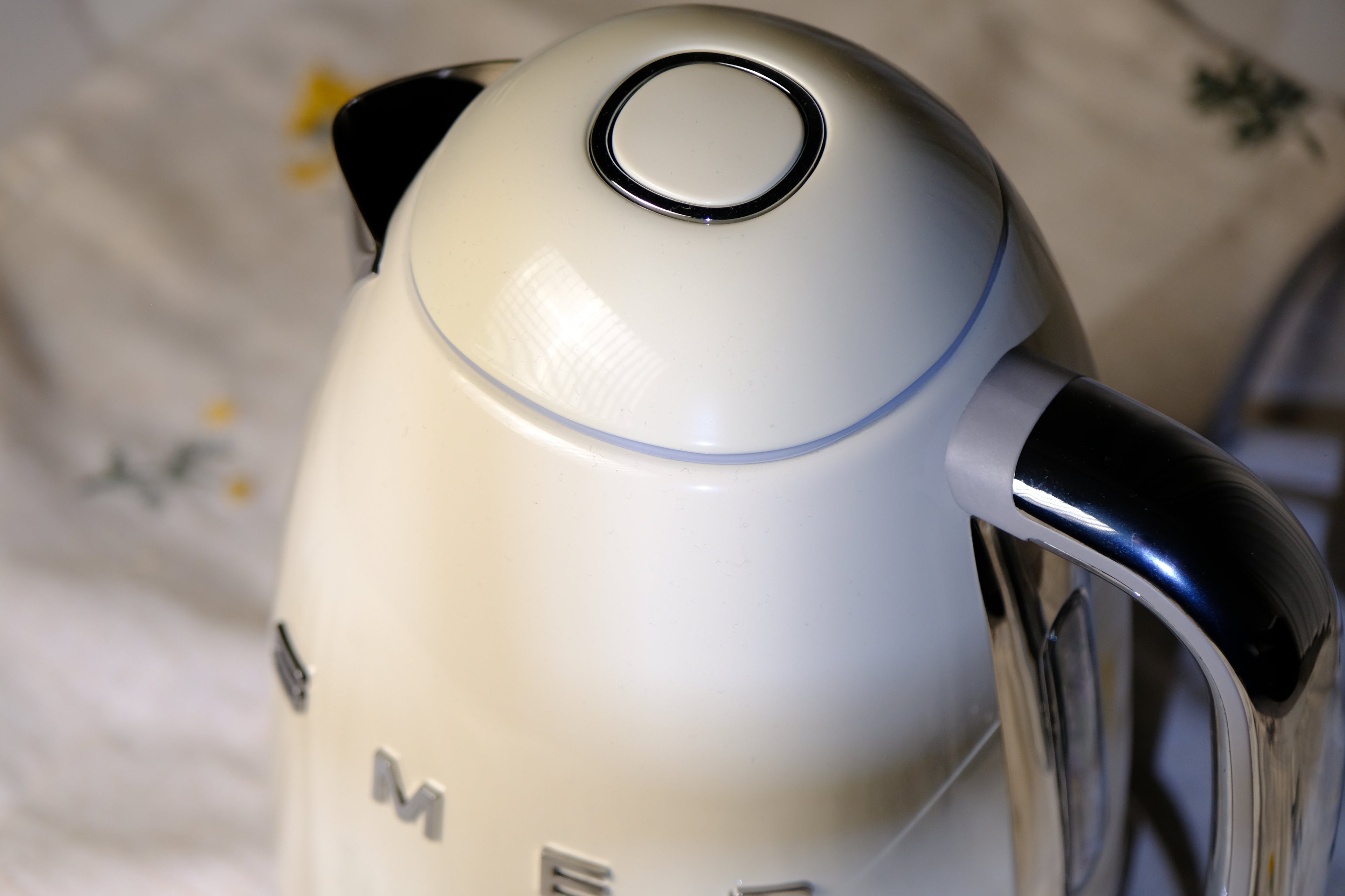 SMEG Electric Kettle