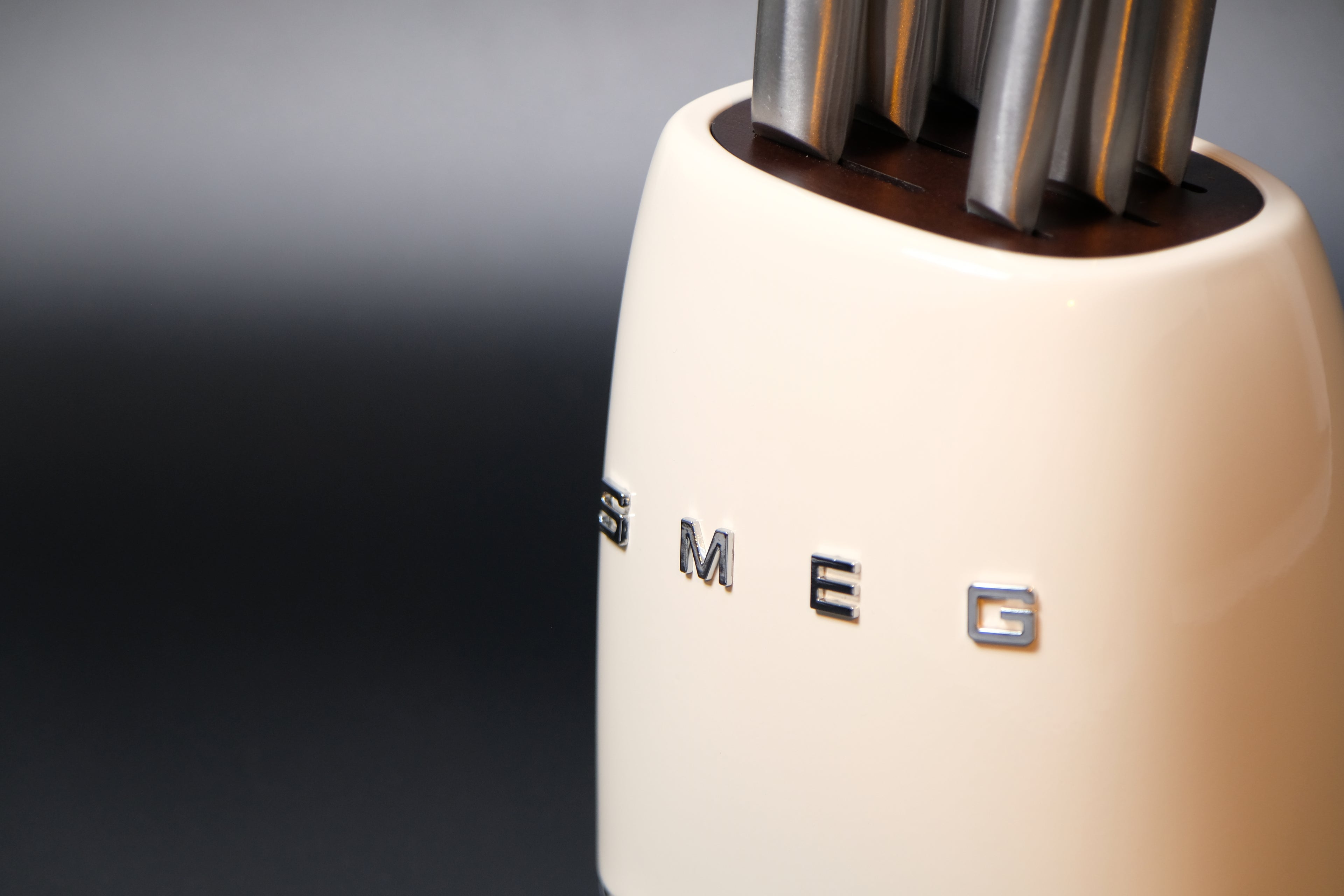 SMEG knife